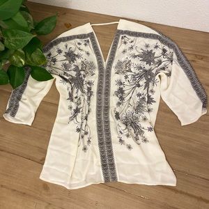 Rose+Olive Quarter Sleeve Blouse